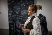 Barbara Galińska Kaligrafia, fot. Artur Należyty